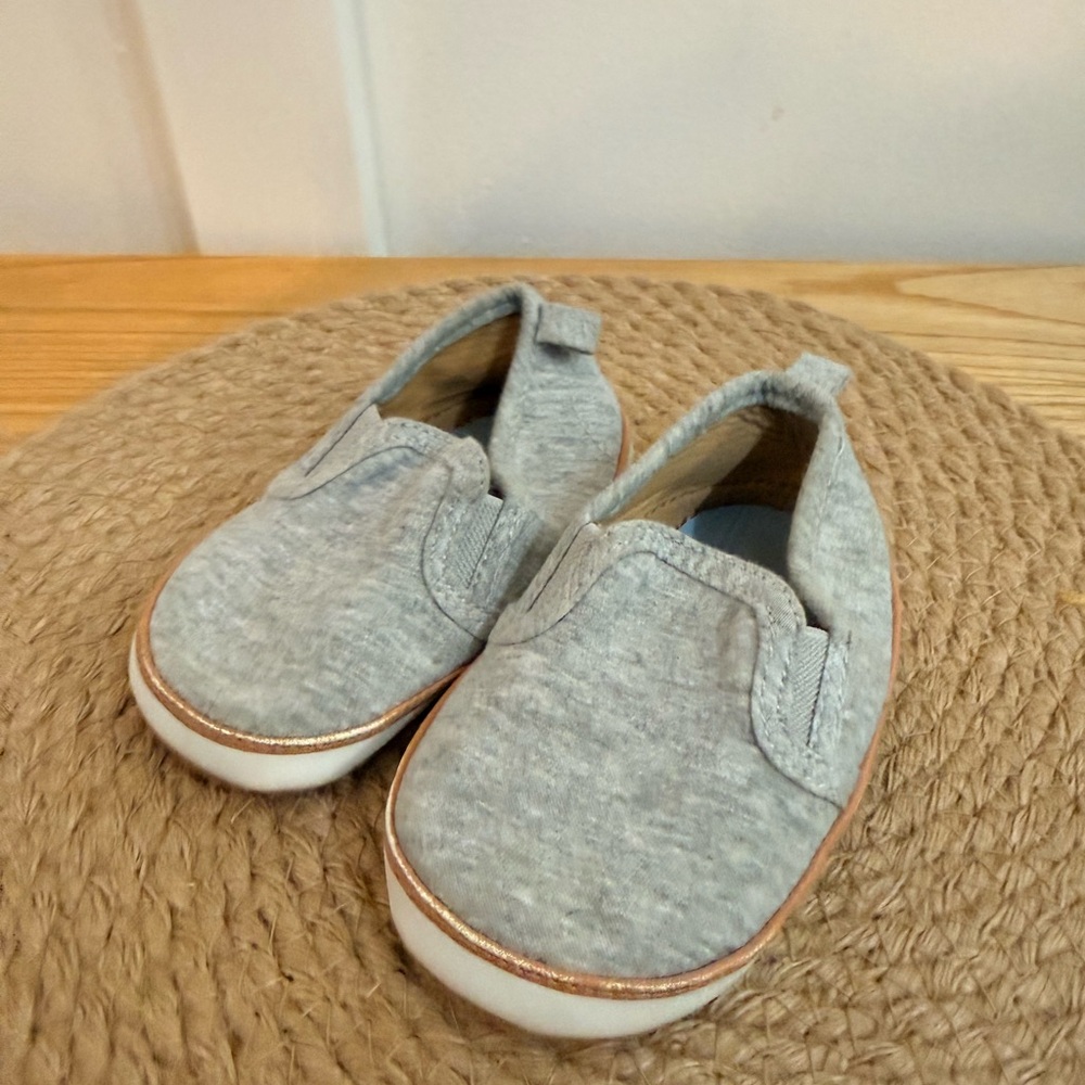 10/$25 • Old Navy Jersey Fabric Slip Ons